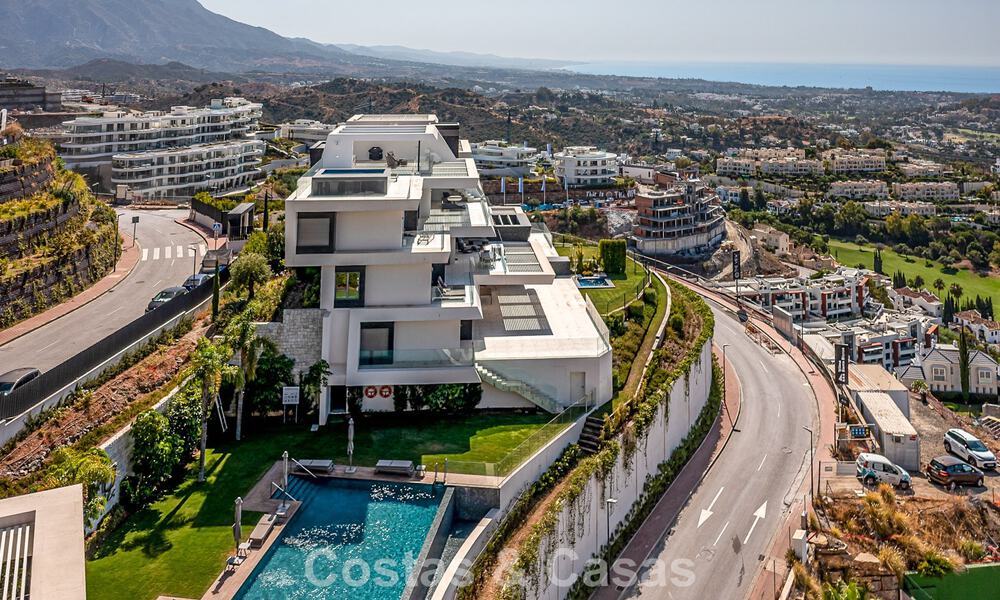High-end luxe appartement te koop in een omheind boutique complex in Benahavis - Marbella 791208