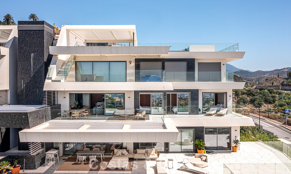 High-end luxe appartement te koop in een omheind boutique complex in Benahavis - Marbella 791209