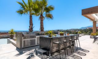 Luxevilla met geavanceerd design te koop met panoramisch zeezicht, binnen een prestigieus golfresort, Marbella - Benahavis 791022 
