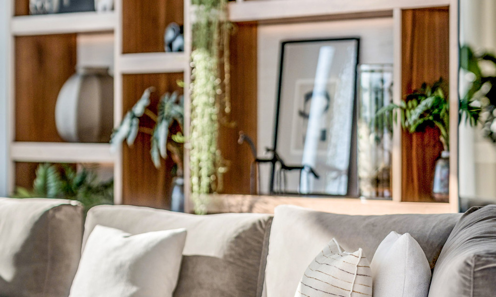 Luxevilla met geavanceerd design te koop met panoramisch zeezicht, binnen een prestigieus golfresort, Marbella - Benahavis 791065