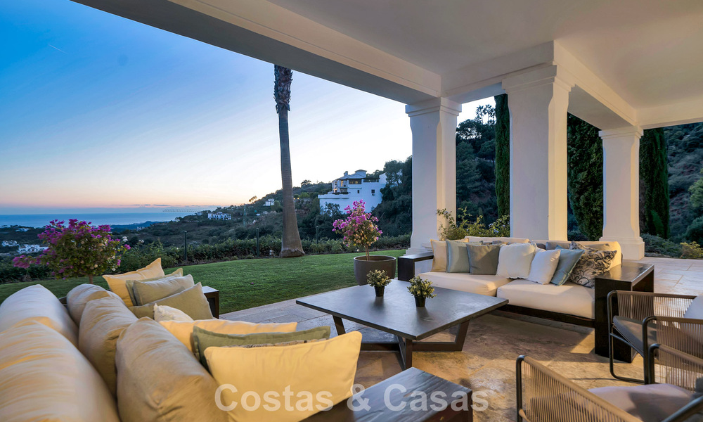 Royale, Spaanse luxevilla te koop, met subliem zeezicht in een gated community in Benahavis - Marbella 791212