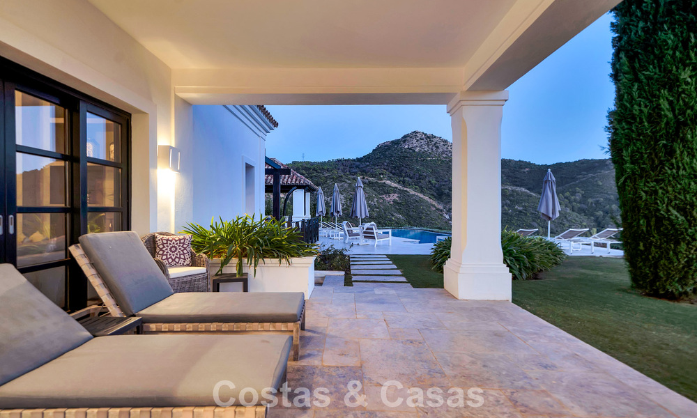 Royale, Spaanse luxevilla te koop, met subliem zeezicht in een gated community in Benahavis - Marbella 791213