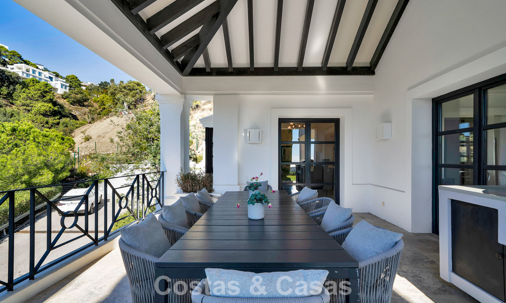Royale, Spaanse luxevilla te koop, met subliem zeezicht in een gated community in Benahavis - Marbella 791227