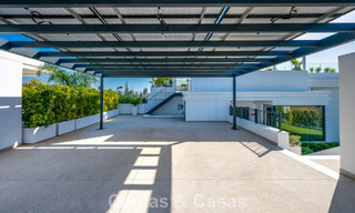 Indrukwekkende, eigentijdse villa te koop aan de golfbaan op de New Golden Mile tussen Marbella en Estepona 791412 