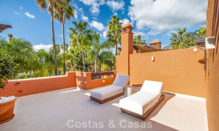 Gemoderniseerde luxe townhouse met 4 slaapkamers te koop op de Golden Mile van Marbella 791350 