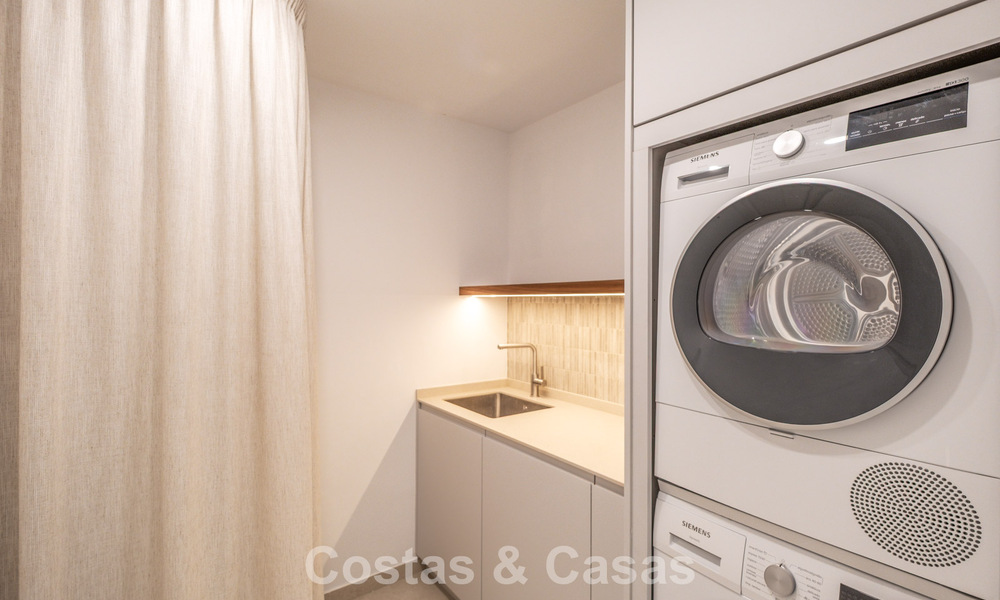 Gemoderniseerde luxe townhouse met 4 slaapkamers te koop op de Golden Mile van Marbella 791367