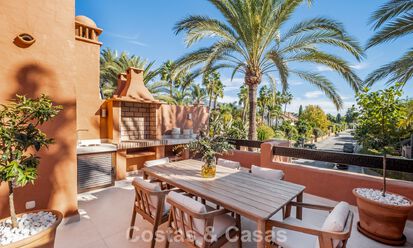 Gemoderniseerde luxe townhouse met 4 slaapkamers te koop op de Golden Mile van Marbella 791372