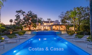 Exclusieve villa te koop, aan de golfbaan in een prestigieuze urbanisatie in Nueva Andalucia, Marbella 791430 