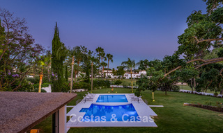 Exclusieve villa te koop, aan de golfbaan in een prestigieuze urbanisatie in Nueva Andalucia, Marbella 791437 