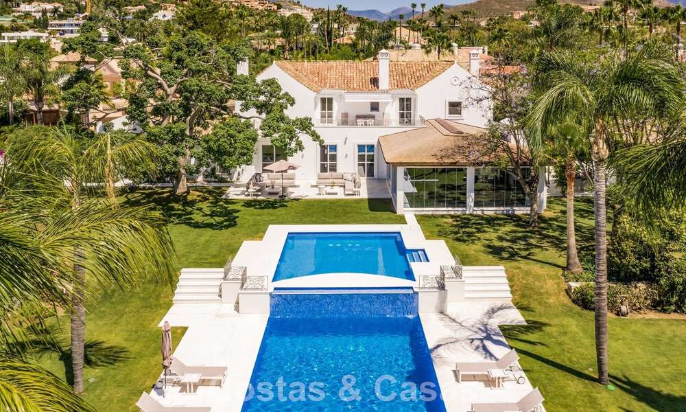 Exclusieve villa te koop, aan de golfbaan in een prestigieuze urbanisatie in Nueva Andalucia, Marbella 791450
