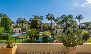 Eigentijd gerenoveerd appartement te koop in Nueva Andalucia op loopafstand van het strand en Puerto Banus, Marbella 790898 