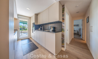 Eigentijd gerenoveerd appartement te koop in Nueva Andalucia op loopafstand van het strand en Puerto Banus, Marbella 790900 