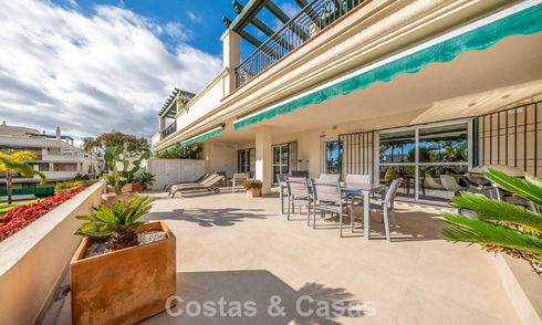 Eigentijd gerenoveerd appartement te koop in Nueva Andalucia op loopafstand van het strand en Puerto Banus, Marbella 790914