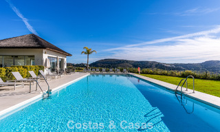 Luxueus 3-slaapkamer appartement te koop met panoramisch zeezicht in een gated resort in Marbella - Benahavis 791580 