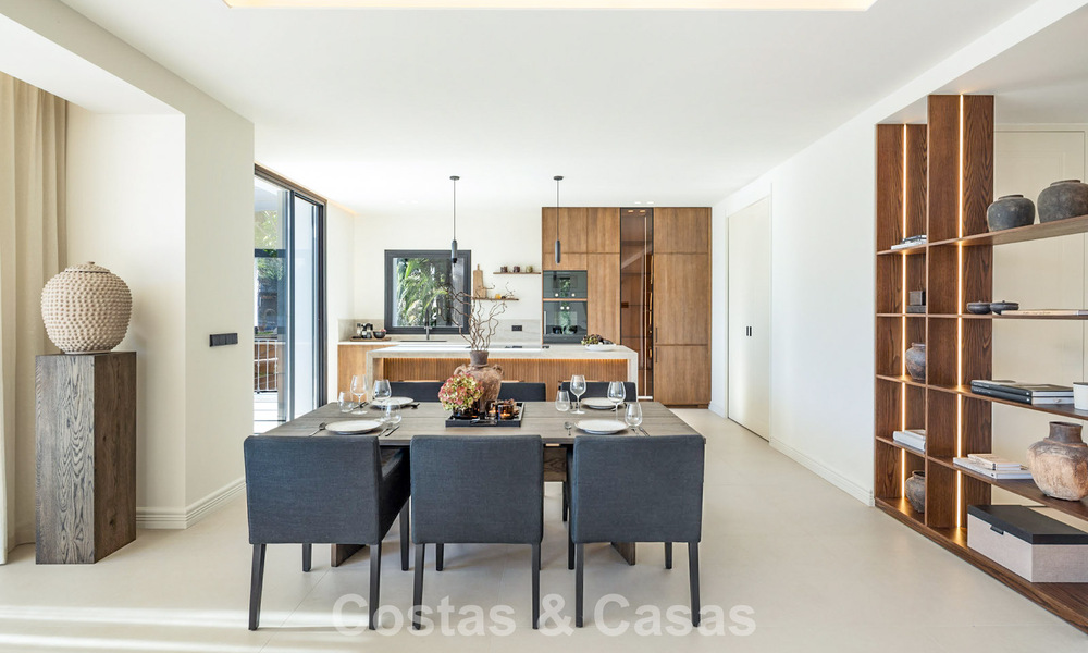 Luxueuze klasse-villa te koop met panoramisch uitzicht, grenzend aan de golfbaan in Marbella - Benahavis 791597