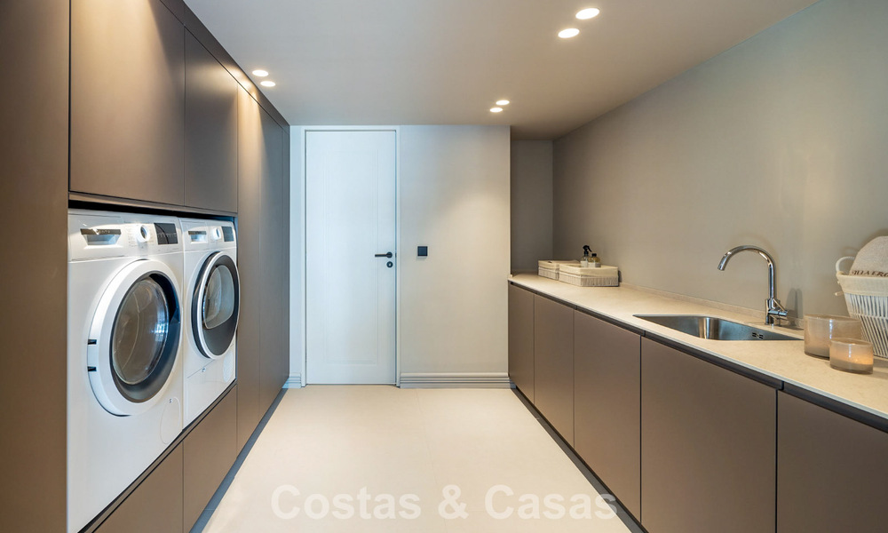 Luxueuze klasse-villa te koop met panoramisch uitzicht, grenzend aan de golfbaan in Marbella - Benahavis 791617