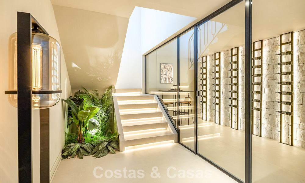 Luxueuze klasse-villa te koop met panoramisch uitzicht, grenzend aan de golfbaan in Marbella - Benahavis 791619