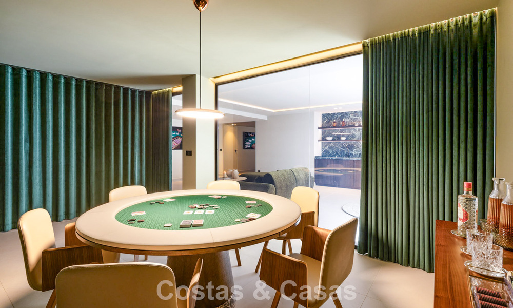 Luxueuze klasse-villa te koop met panoramisch uitzicht, grenzend aan de golfbaan in Marbella - Benahavis 791620