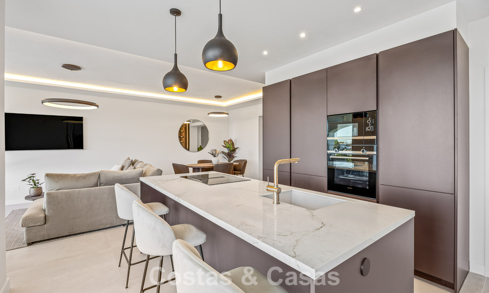 Instapklaar, luxe appartement te koop met prachtig uitzicht in een prestigieuze golfenclave van La Quinta in Benahavis - Marbella 791529