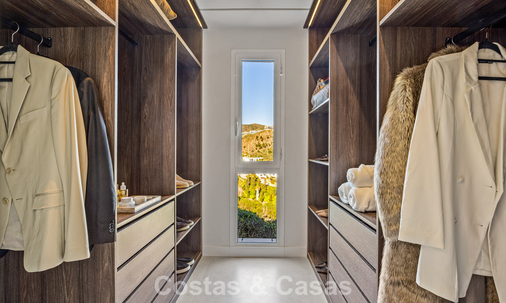 Instapklaar, luxe appartement te koop met prachtig uitzicht in een prestigieuze golfenclave van La Quinta in Benahavis - Marbella 791533