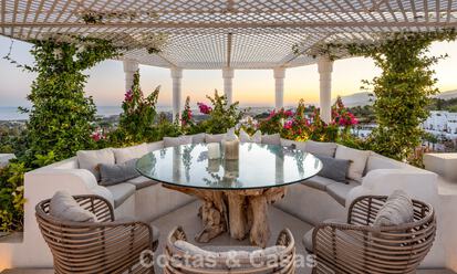 Exclusief duplex penthouse met privézwembad en panoramisch zeezicht te koop in Marbella’s Golden Mile 791643