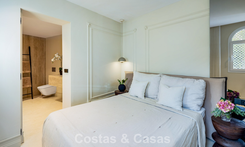 Exclusief duplex penthouse met privézwembad en panoramisch zeezicht te koop in Marbella’s Golden Mile 791656