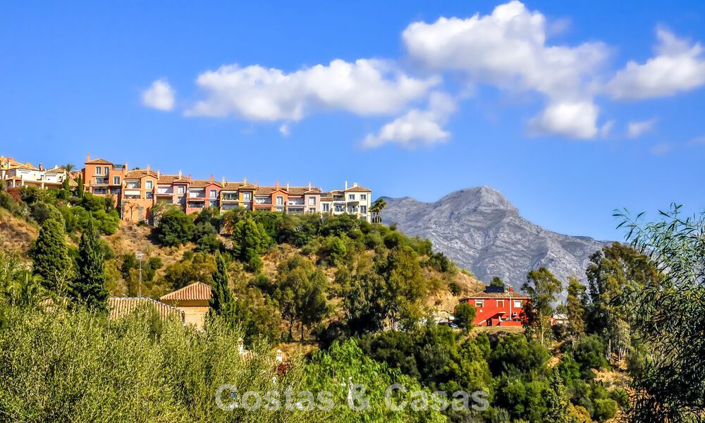 Instapklaar, ruim penthouse met fantastisch zeezicht te koop in Marbella - Benahavis 791758
