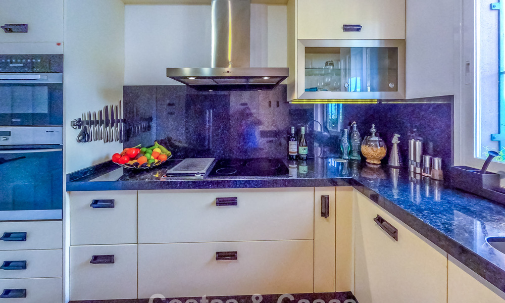 Instapklaar, ruim penthouse met fantastisch zeezicht te koop in Marbella - Benahavis 791767