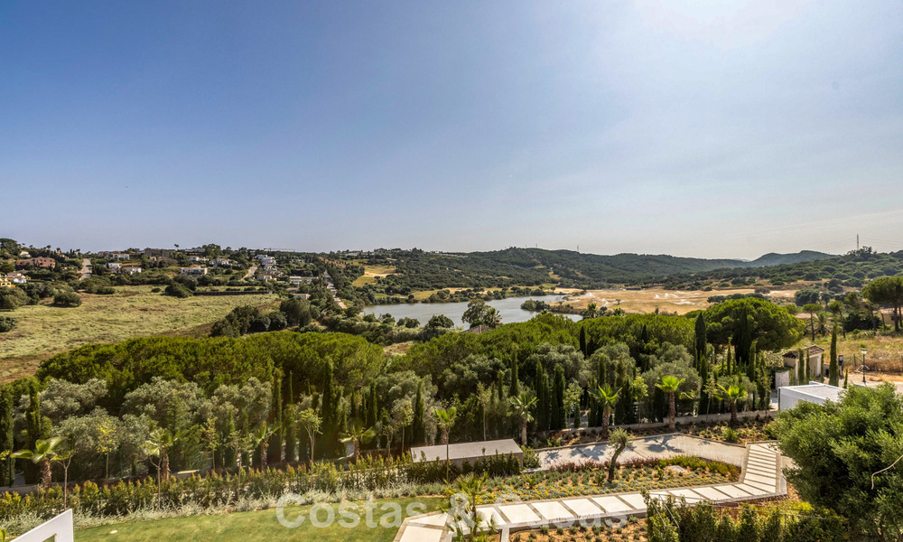 Gloednieuwe luxe villa met een geavanceerd hedendaags design te koop in Sotogrande Alto, Costa del Sol 791838