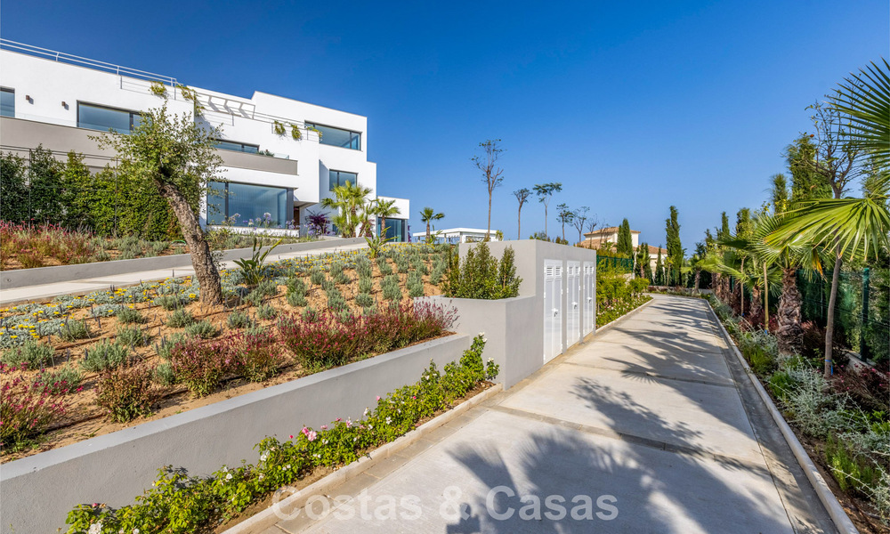 Gloednieuwe luxe villa met een geavanceerd hedendaags design te koop in Sotogrande Alto, Costa del Sol 791839