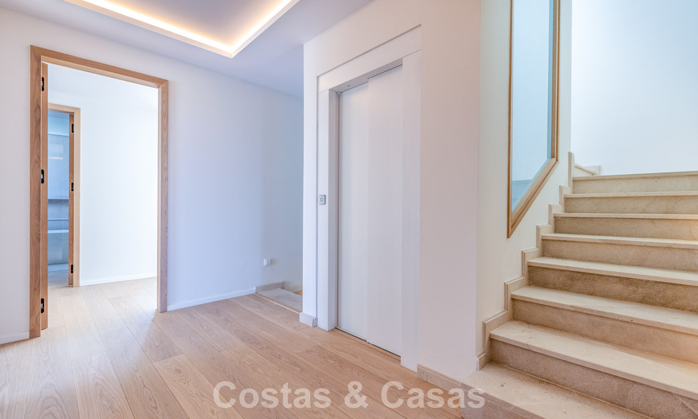 Gloednieuwe luxe villa met een geavanceerd hedendaags design te koop in Sotogrande Alto, Costa del Sol 791848