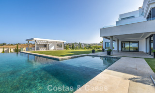Gloednieuwe luxe villa met een geavanceerd hedendaags design te koop in Sotogrande Alto, Costa del Sol 791851 