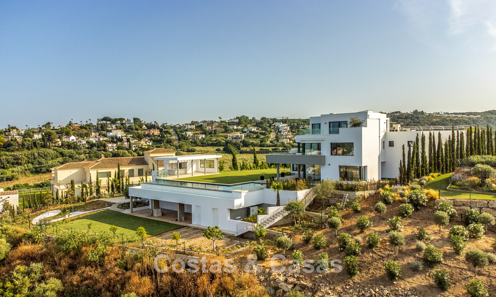 Gloednieuwe luxe villa met een geavanceerd hedendaags design te koop in Sotogrande Alto, Costa del Sol 791855
