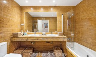 Instapklaar appartement te koop in een exclusieve urbanisatie aan de strandzijde tussen Puerto Banus en San Pedro, Marbella 792040 