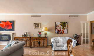 Instapklaar appartement te koop in een exclusieve urbanisatie aan de strandzijde tussen Puerto Banus en San Pedro, Marbella 792048 