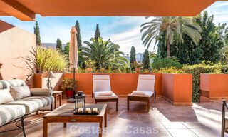 Instapklaar appartement te koop in een exclusieve urbanisatie aan de strandzijde tussen Puerto Banus en San Pedro, Marbella 792054 