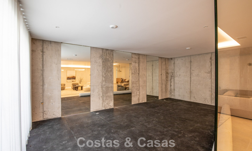 Luxueus gerenoveerde klasse-villa te koop in een golfresort in Marbella - Benahavis 791987