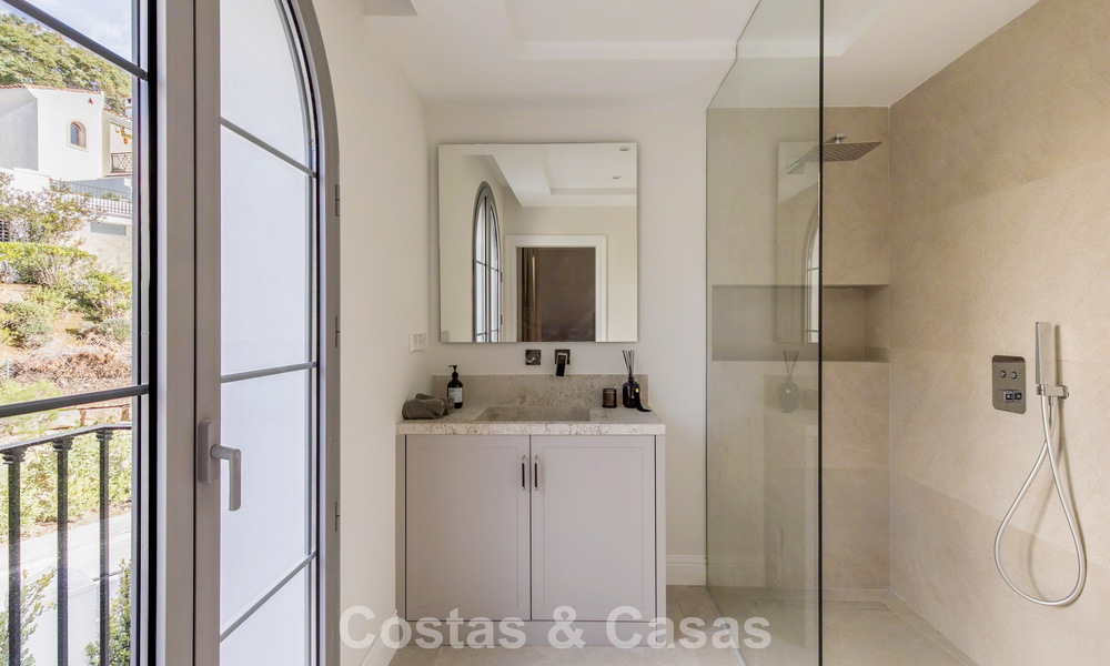 Luxueus gerenoveerde klasse-villa te koop in een golfresort in Marbella - Benahavis 792019