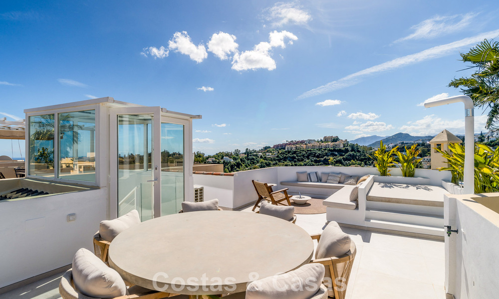 Elegant duplex penthouse met panoramisch uitzicht te koop in La Quinta te Marbella - Benahavis 791947