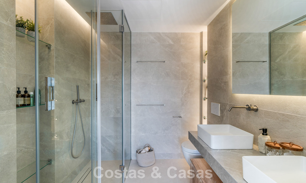 Elegant duplex penthouse met panoramisch uitzicht te koop in La Quinta te Marbella - Benahavis 791950