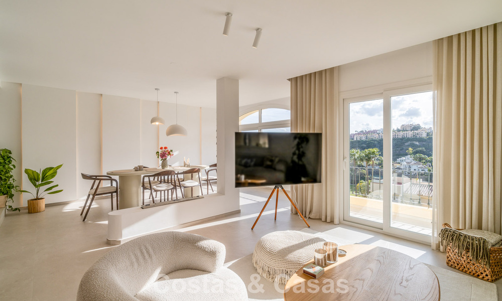 Elegant duplex penthouse met panoramisch uitzicht te koop in La Quinta te Marbella - Benahavis 791968