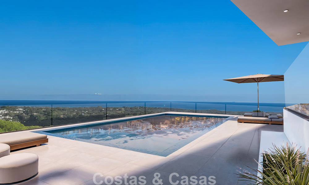 Nieuwe off-plan villa met avant-gardist design te koop in een private golfomgeving in Sotogrande, Costa del Sol 792085