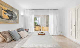 Zeer ruim tuinappartement te koop in een beachfront complex op de New Golden Mile tussen Marbella en Estepona 792117 