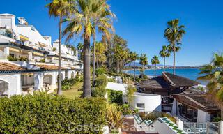 Zeer ruim tuinappartement te koop in een beachfront complex op de New Golden Mile tussen Marbella en Estepona 792135 