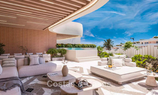 High-end luxe appartement te koop in een eerstelijnstrand complex ten oosten van Marbella centrum 792219 