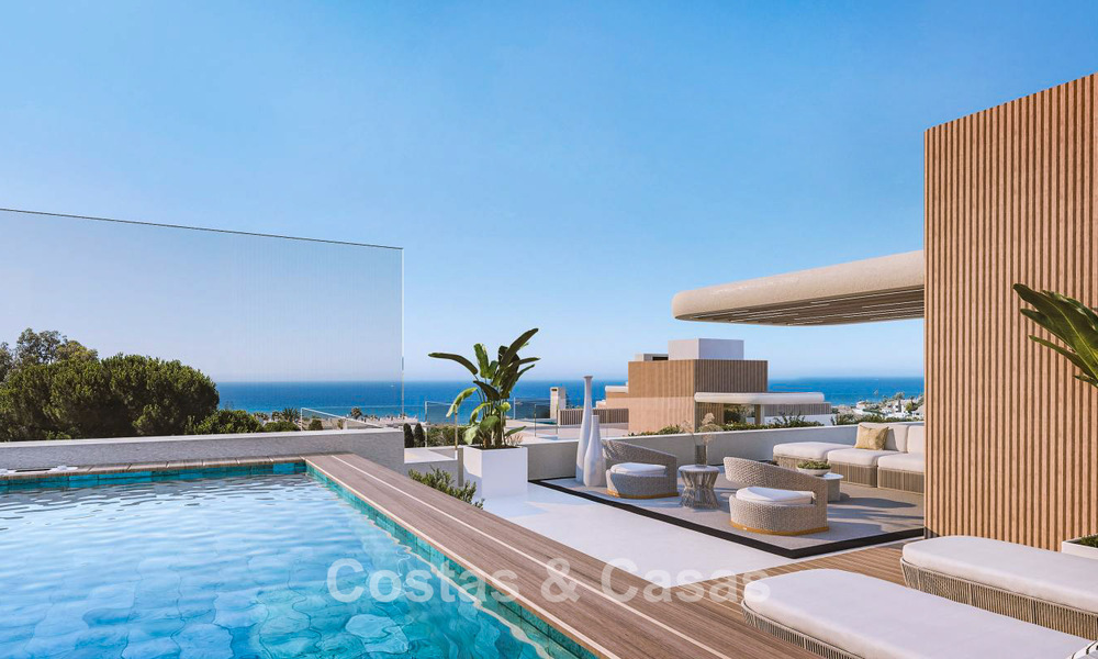High-end luxe appartement te koop in een eerstelijnstrand complex ten oosten van Marbella centrum 792221
