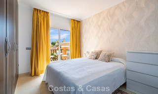 Elegant herenhuis met 4 slaapkamers te koop in een gated en beveiligde community van Nueva Andalucia, Marbella 792245 