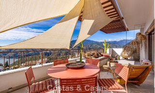 Modern penthouse te koop met panoramische uitzichten op zee en het Istán-meer, net boven Marbella’s Golden Mile 792300 