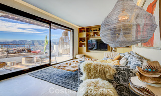Modern penthouse te koop met panoramische uitzichten op zee en het Istán-meer, net boven Marbella’s Golden Mile 792323 