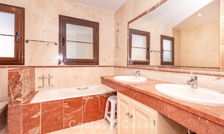 Ruim appartement te koop met 4 slaapkamers in een beachside complex op de New Golden Mile tussen Marbella en Estepona 792476 